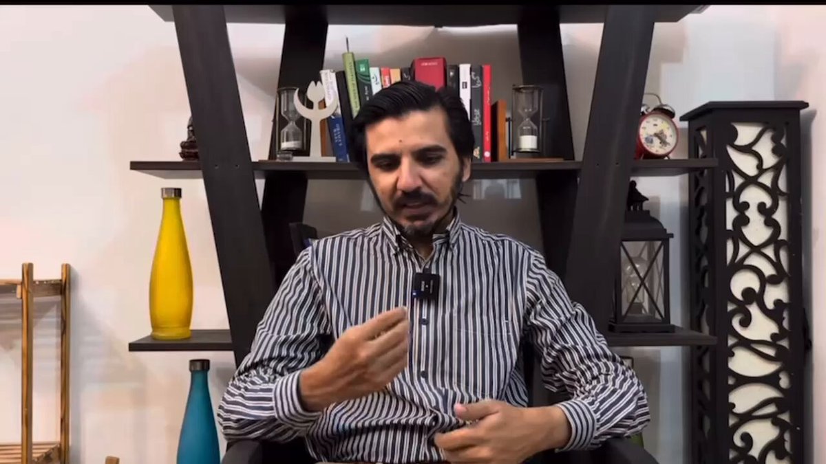 خیبر پختونخواہ اسمبلی کے کسی ایک رکن نے بھی اپنا ووٹ خود پول نہیں کیا اراکین اپنی ووٹ کی پرچی ووٹنگ ہال سے متصل ایک کمرے میں موجود طاقتور شخصیت کو دیتے تھے اور وہ اس پر ووٹ ٹِک کرتے تھے ہر ممبر اپنی پرچی ان کے حوالے کرتا اور پہلے ممبر کی پرچی لے کر پول کر آتا تھا ! اسد طور ۔۔