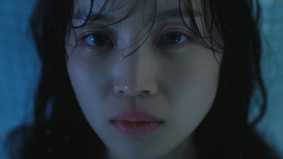 5 years ago today, LEE HI released ‘HOLO’