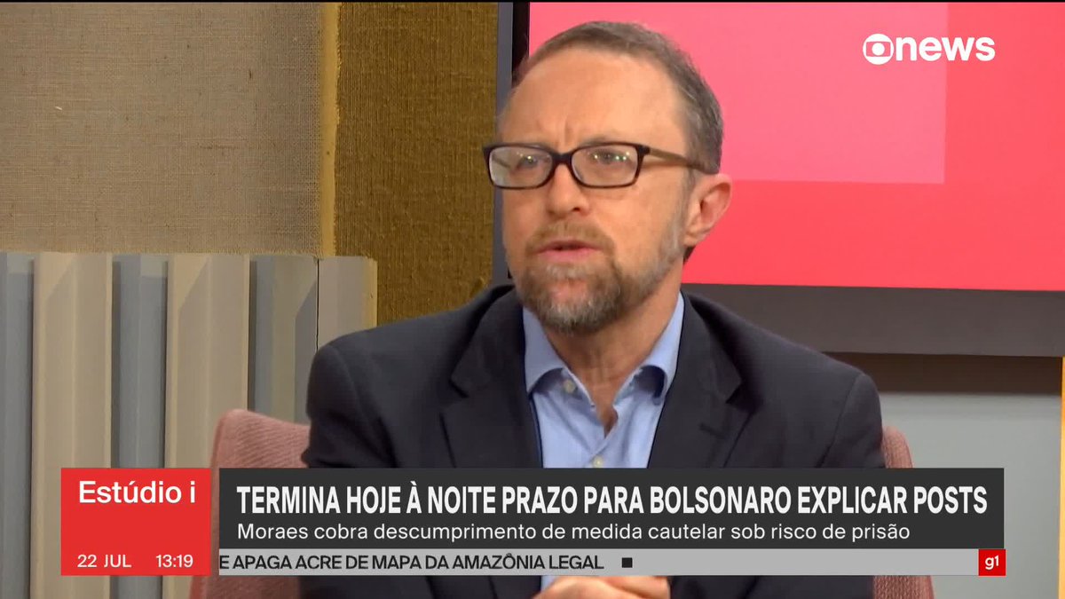 “Na prática, ela [a decisão] se configura uma censura prévia”, diz thomas traumann após Moraes reforçar proibição do uso de redes sociais por Bolsonaro. “O ministro acaba dando combustível para o discurso bolsonarista de perseguição.” #Estúdioi ➡ Assista à #GloboNews: