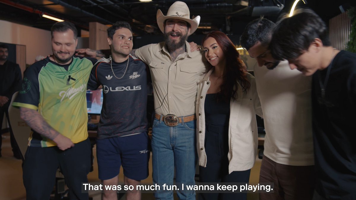 What better way to warm up for the EWC25 Opening Ceremony than by playing a few rounds in Apex Legends? Post Malone tore it up on the server before he tore up the stage 🔥