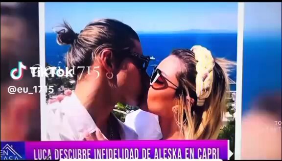 Que según este tipo Aleska le fue infiel en capri la noche que estuvo sola...Luca Onestini lo descubrió y se enfadó mucho en el tren de vuelta.... ES K NO SE PUEDE SER NOVIA Y PUT@ a la vez.... #LCDLFAlIStars