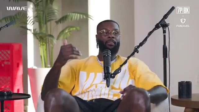 "You better not score or I'm snuffin you." 😭 Lance's homies were heckling him before dropping 25 & 10 in a closeout Game 6 vs. the hometown Knicks 🙃