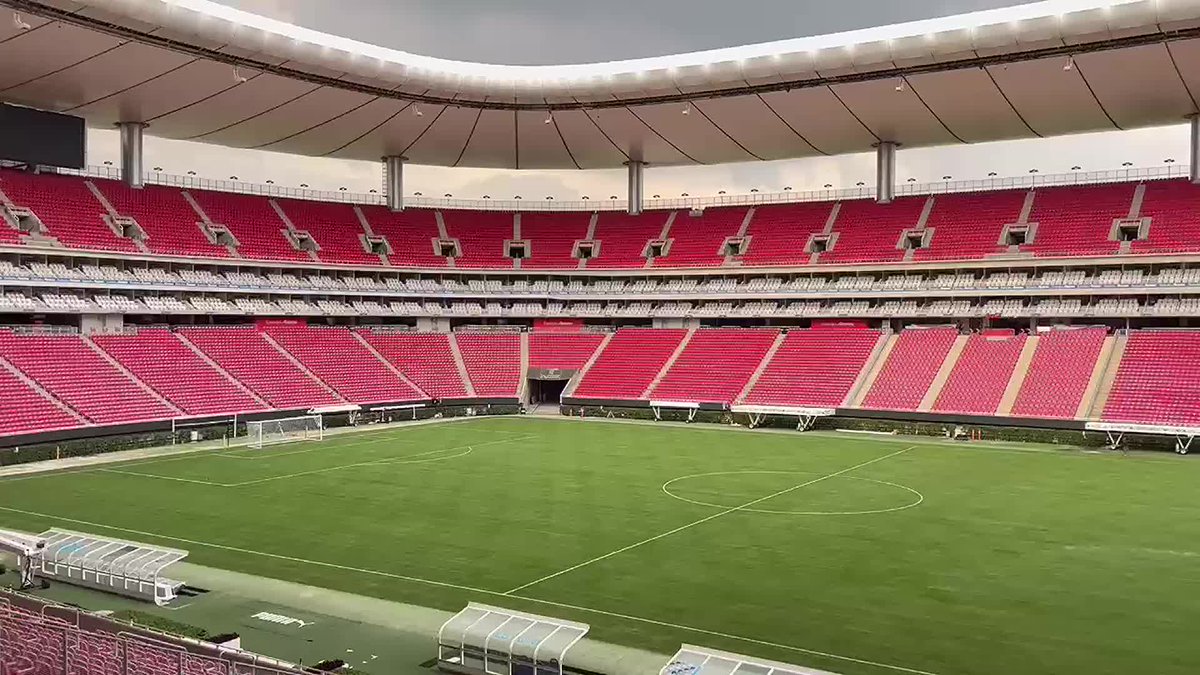 El Estadio AKRON está completamente listo para el partido de CHIVAS vs San Luis. ¿Quien va?