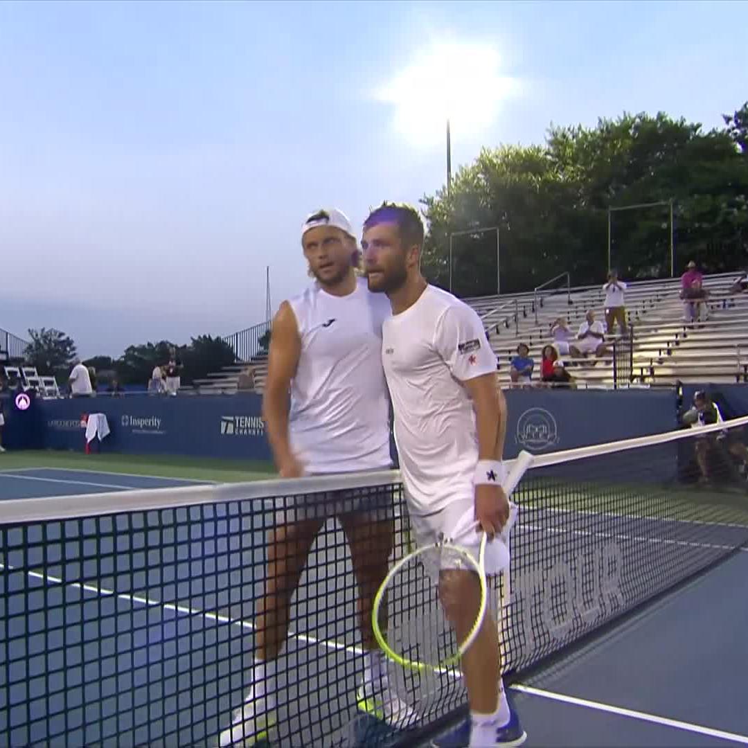 OH ? Coco Moutet 🇫🇷 déroule contre Alex Muller 🇫🇷 à Washington. 6-0 6-1 😵 Repeché après le forfait de Rune, Coco profite de l'occasion. C'est bien, il joue bien en ce moment. Gael Monfils a lui perdu sur le revenant Wu 🇨🇳.