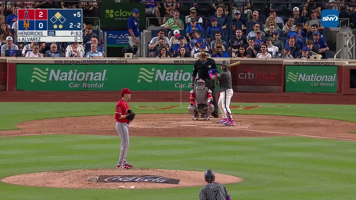 HE'S BACK. FRANCISCO ALVAREZ TIES THE GAME WITH A TWO-RUN HOMER!