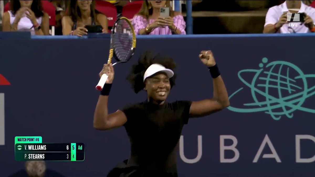 45-year-old Venus Williams just became the second-oldest woman to win a single match, defeating 23-year-old Peyton Stearns