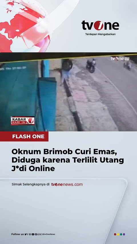 Aksi seorang oknum brimob di Polda Papua Barat mencuri di toko emas terekam kamera pengawas. Diduga ia nekad melakukan aksinya lantaran terlilit utang j*di online. Simak video selengkapnya hanya di #HardNews_Kriminal #FlashOne #CariBeritaditvOne #OknumBrimob #Pencurian #TokoEmas #FO02