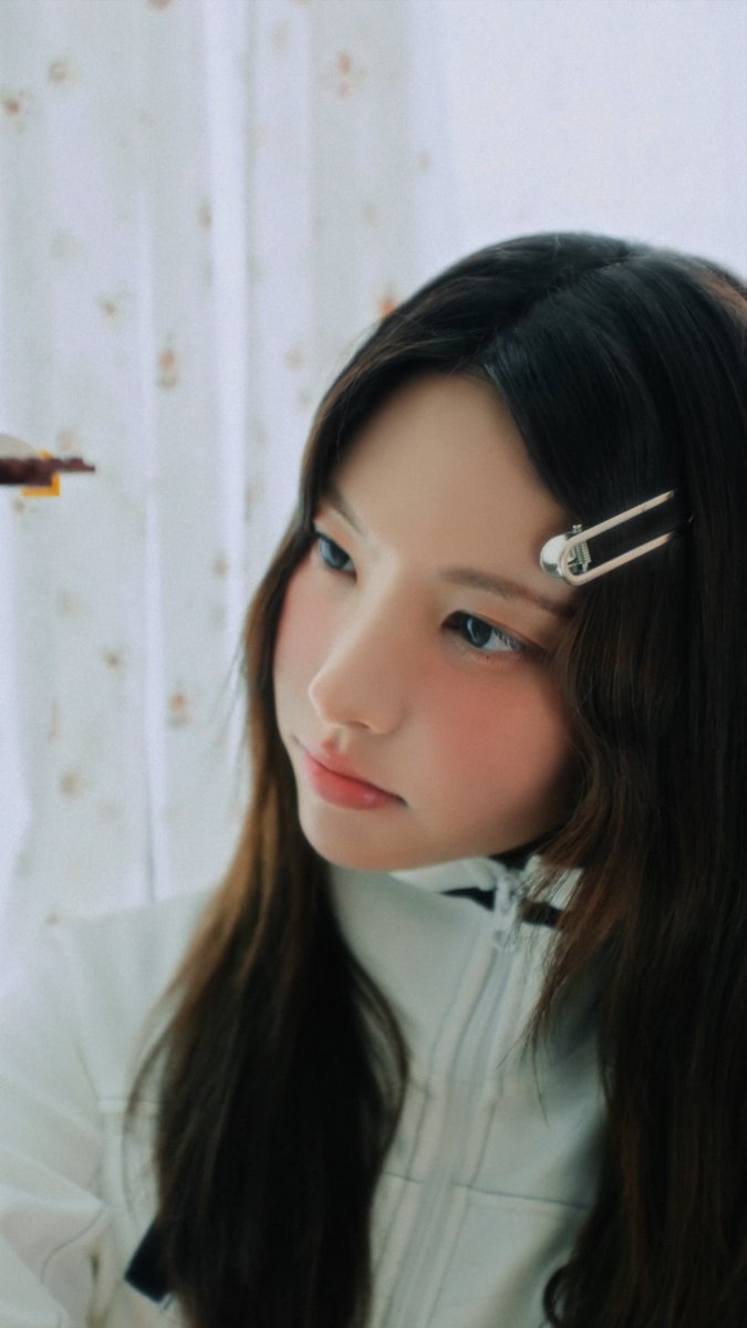 ILLIT Japan 1st Single '時よ止まれ' 2025.9.1 0:00(JST) Concept Film - Home Playing ver. #ILLIT #YUNAH #時よ止まれ #Toki_Yo_Tomare #ILLIT_JP1stSG