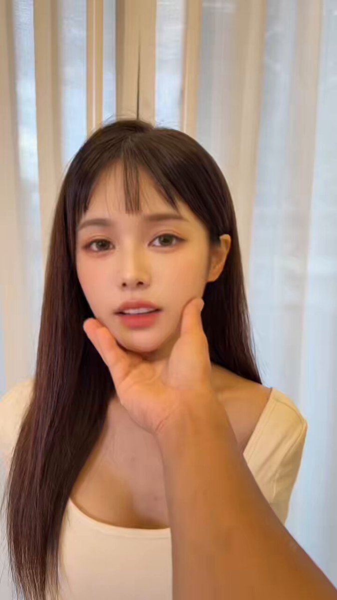 吃硬不吃軟🥰 Soft doesn’t work on me—I only respond to something hard. 🥰