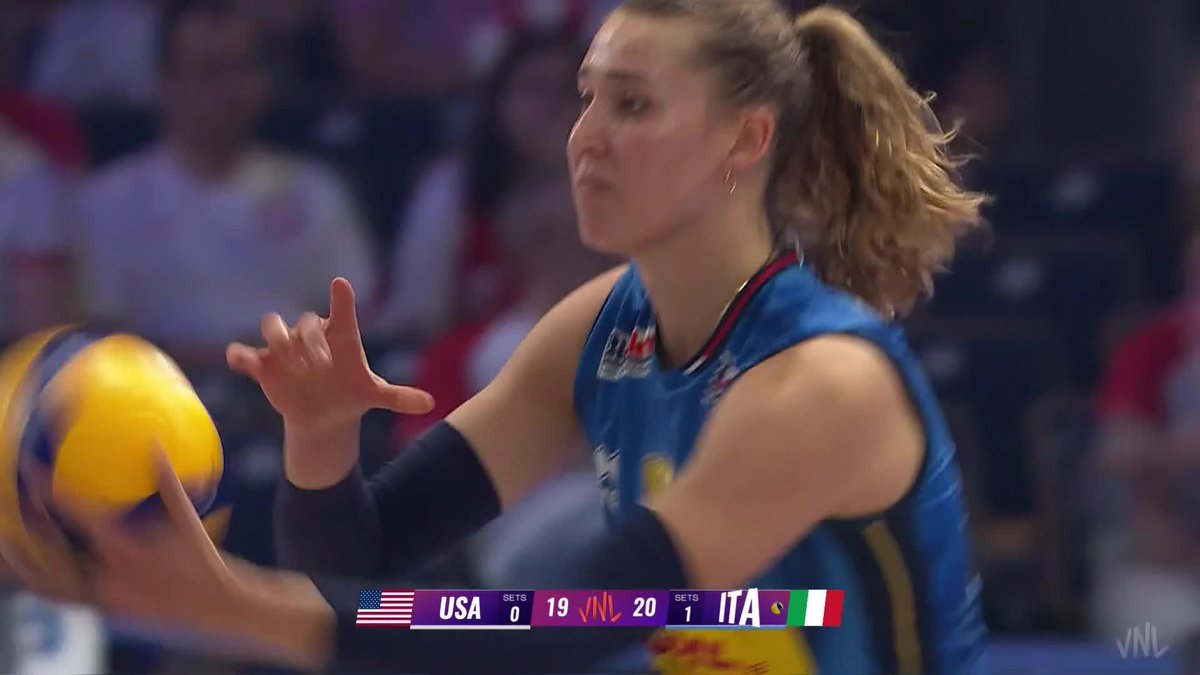#VNLFinals Kate Antropova turns up the heat from the service line 🔥💣 She pushes Italy ahead once again in this Quarterfinal: 25-21 in the 2nd set vs the USA! 🇮🇹💪 #Volleyball #BePartOfTheGame