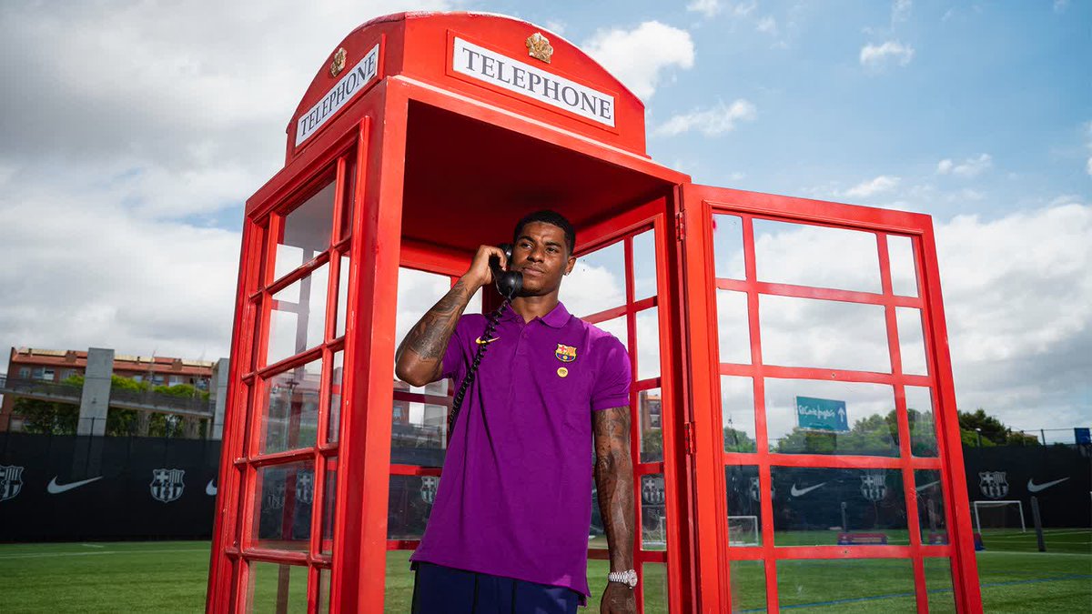 📞 "Sí... És oficial." Rashford segueix les passes de Lineker.