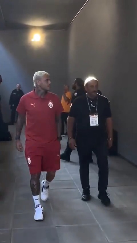 Galatasaray, Cagliari maçı için stadyumda.