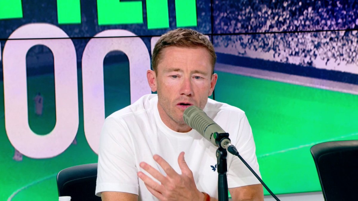 🗣💬 "La plupart des gros d'Europe signent déjà des joueurs. Il y a toujours cette idée de ne pas changer une équipe qui gagne. Je ne suis pas certain qu'ils aient de la certitude sur des dossiers" Florent Gautreau s'étonne du manque d'activité du PSG pendant le mercato.