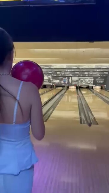 Please guys remind me to never ever accept an invitation to play bowling. I’ve never had more public humiliation than now. 😂