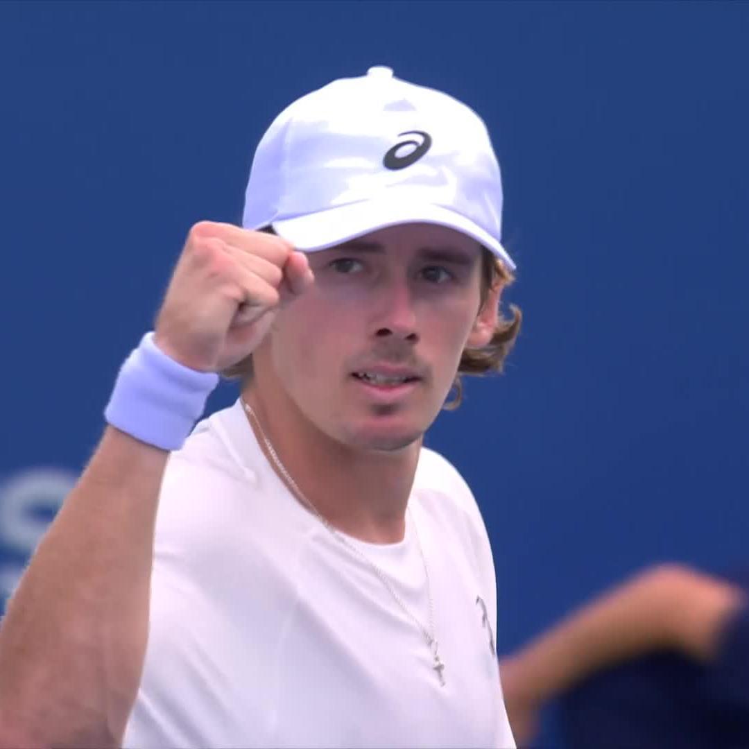 Digging Deep 😤 alex de minaur takes the opener over Bu 7-6! #MubadalaCitiDCOpen