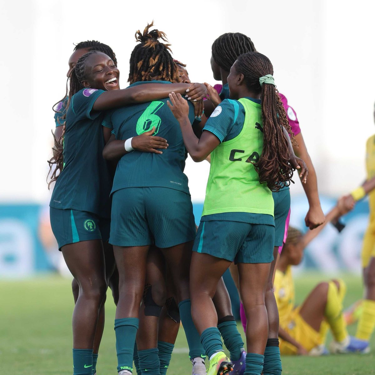 Michelle Alozie gave it a go… and it flew all the be Goal of the Day. 🤩🇳🇬 #TotalEnergiesWAFCON2024 | 1хBet