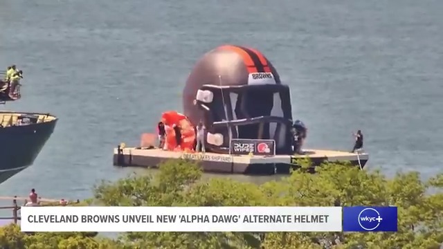 Someone fell into the water during the Browns' new alternate helmet reveal 😅 (via WKYC 3News)
