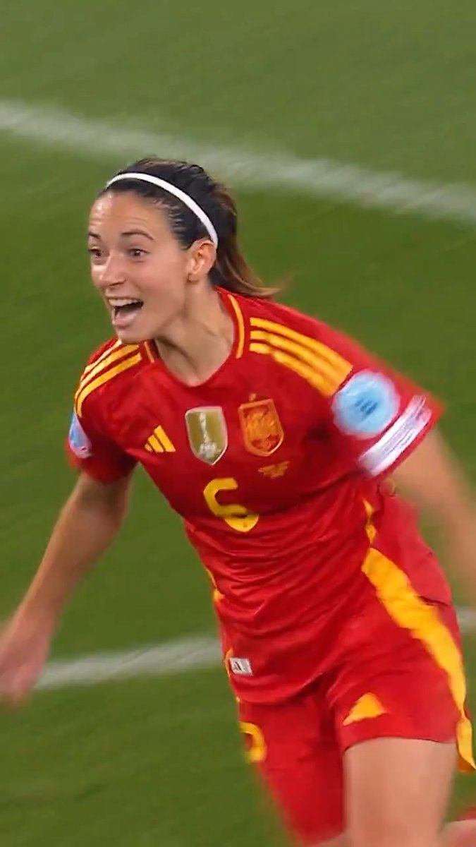 A MOMENT OF MAGIC 🪄 Take another look at the goal that secured Spain's spot in the UEFA Women's EURO 2025 Final 🇪🇸