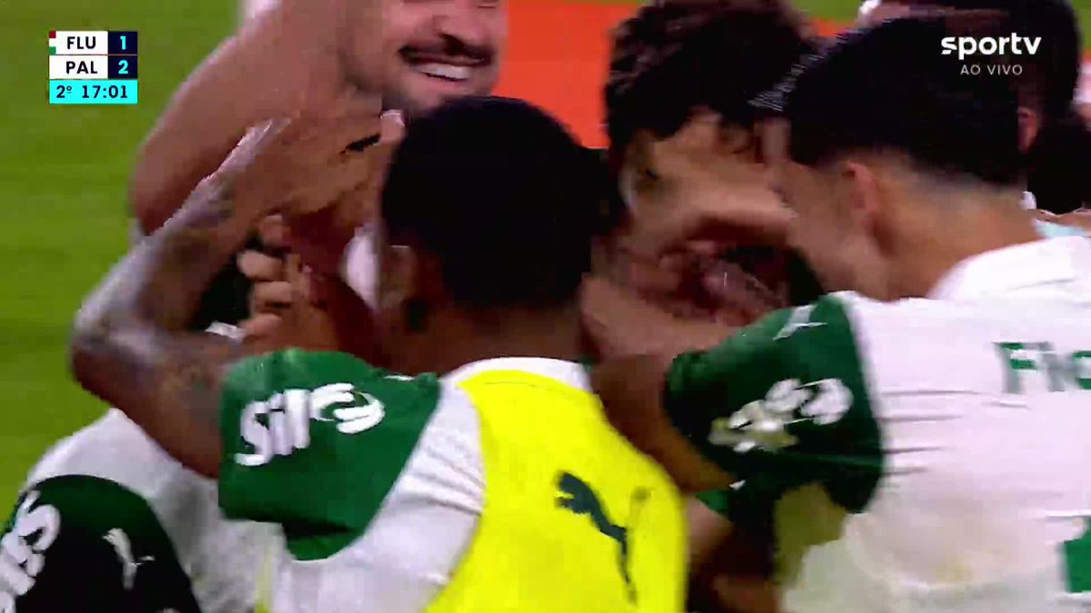 A falha do Martinelli e o gol do Vitor Roque. Fluminense 1x2 Palmeiras. 🎥 sportv | ge