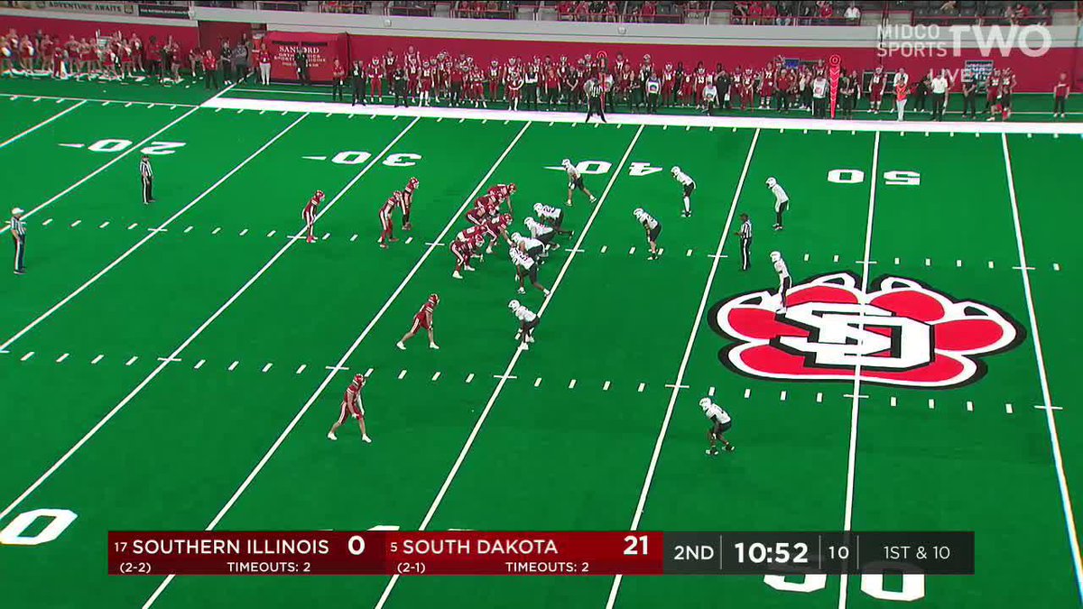 Guy like me really wants to see what South Dakota/ISU looks like in a classic sandwich game + USD QB1 Aidan Bouman being a former Clones backup These are the #Storylines they want to hide from you