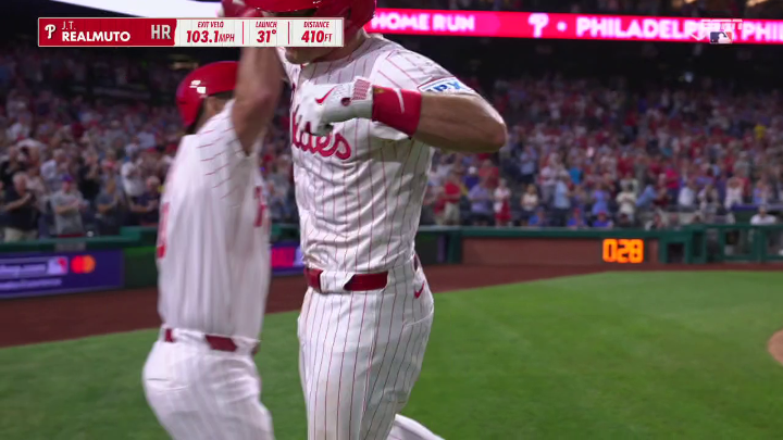 J.T. Realmuto to DEEP center field to tie up the game ‼️ 📺 ESPN