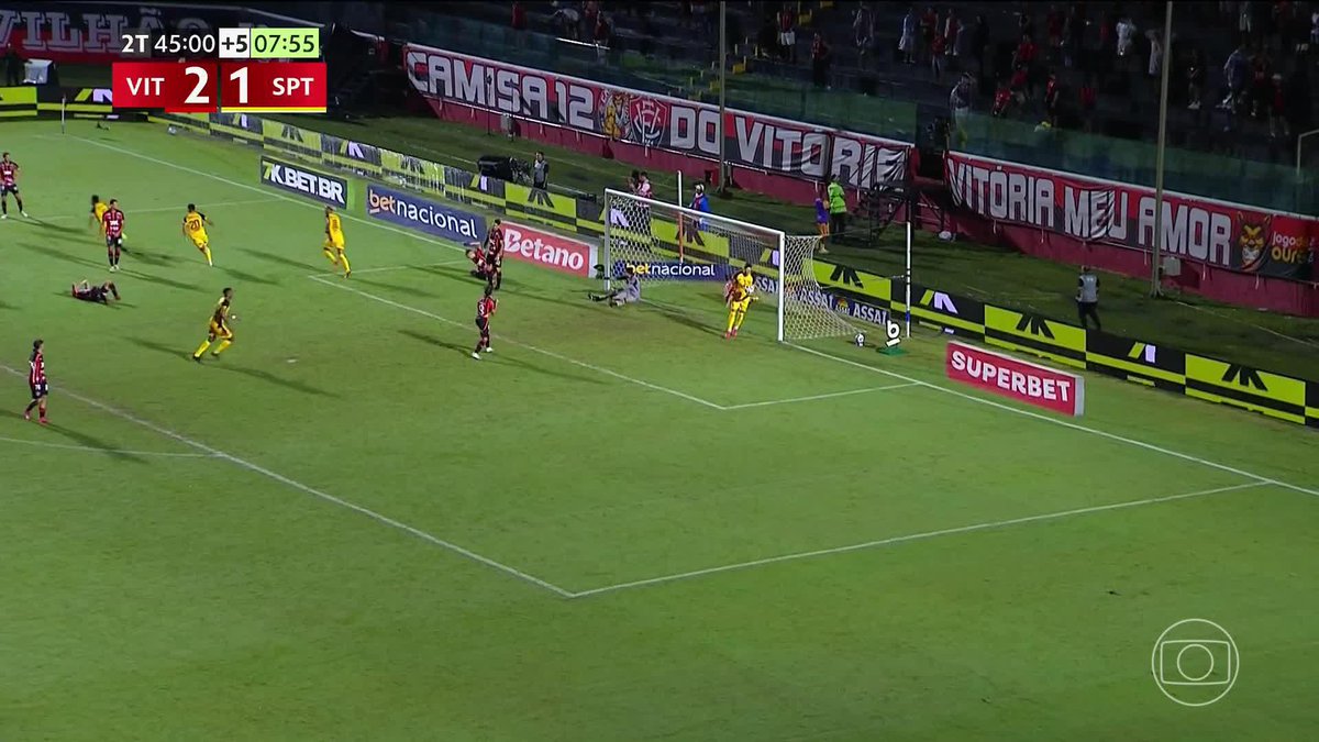 NO APAGAR DAS LUZES! 🔴⚫ Com três gols depois dos 44, Sport marca no último minuto e volta a pontuar no Brasileirão. O clube de Recife não marcava um gol há 58 dias e não vence uma partida desde 22 de março. Confira a comemoração de Romarinho, autor dos dois gols!