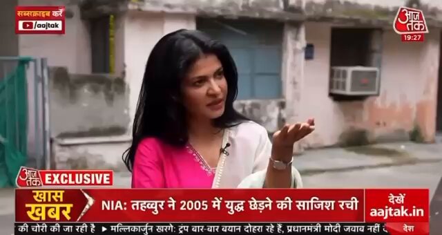 स्मृति ईरानी Smriti Z Irani तीन महीने का बच्चा अपनी गर्दन संभाल नहीं पाता और आप भाजपा का चुनाव प्रचार कर रही थी? कमाल के लोग हैं भाजपा में तीन महीने के बच्चे प्रचार करते हैं और मीडिया वाले उनका झूठ मान भी लेते हैं!