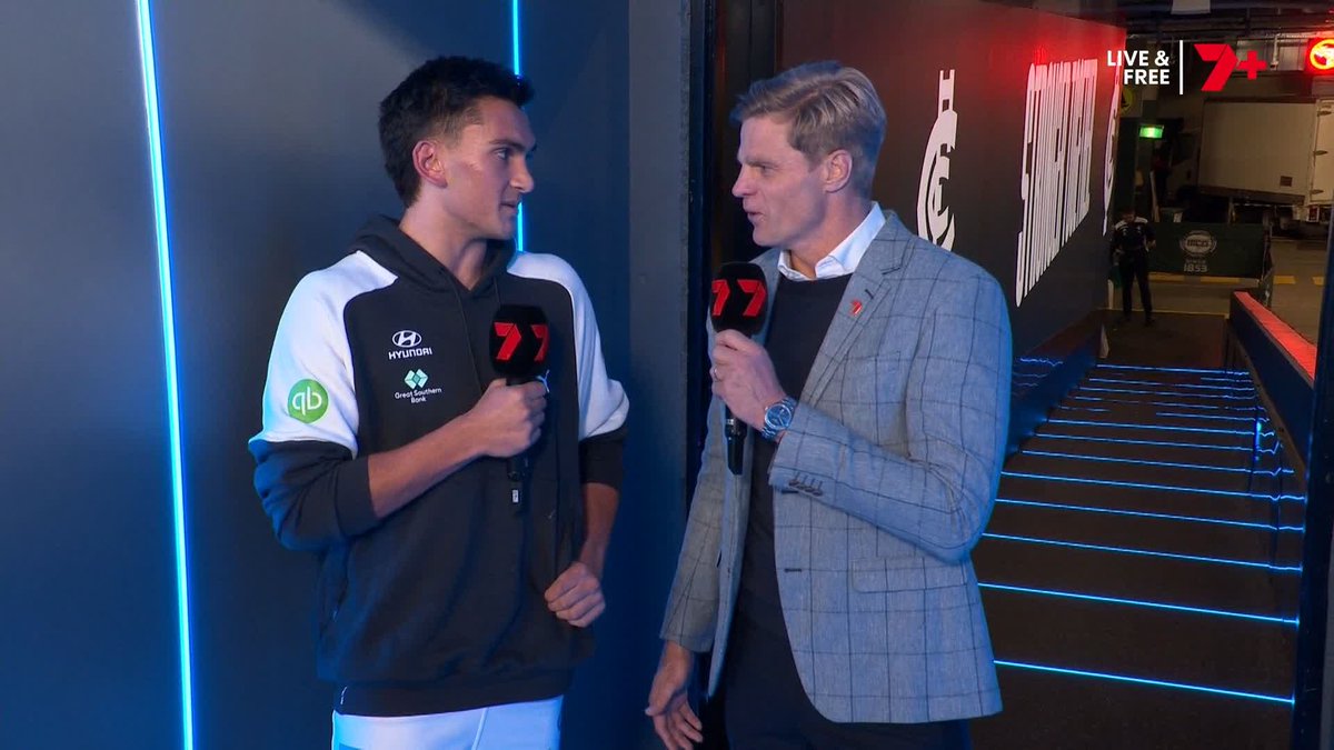 "(I) always kind of thought it was normal, to be honest." 🗣️ The ambidextrous Ashton Moir spoke to Nick Riewoldt ahead of #AFLHawksBlues