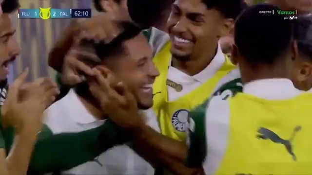 🐯𝐓𝐢𝐠𝐫𝐢𝐧𝐡𝐨 𝐬𝐚𝐥𝐢𝐨́ 𝐝𝐞 𝐜𝐚𝐳𝐚. El gol de Vitor Roque para dar el triunfo a Palmeiras ante Fluminense. #LaCasaDelFútbol