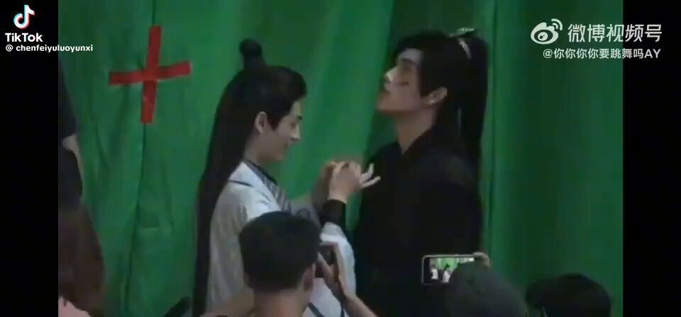 I miss my parents. Please come home. 🥲😭 #LuoYunxi #ChenFeiyu #HaoYixing
