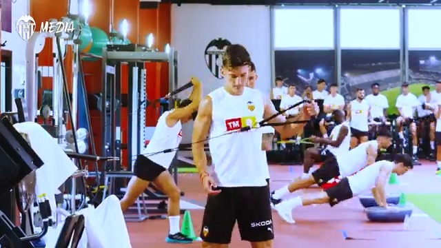 🎥🏋️♂️ ¡Dentro del gimnasio con nuestros jugadores! #ADNVCF 🦇