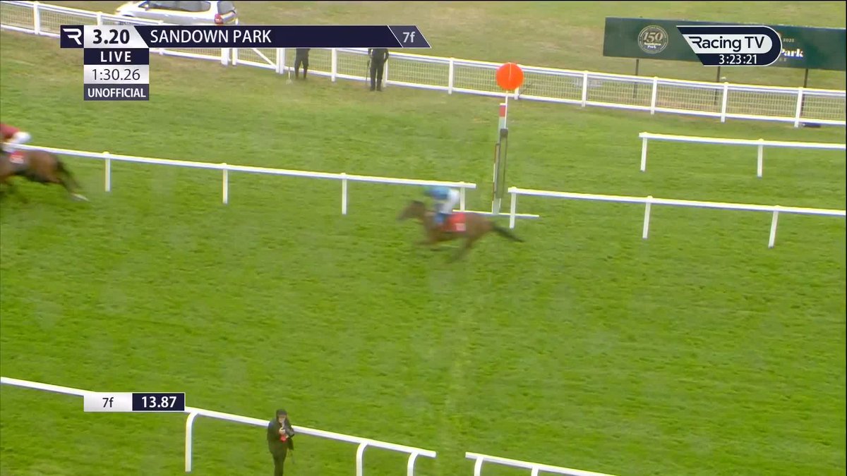 11 Hope Queen wins the Listed EBN Star Stakes Sandown Park 🏆