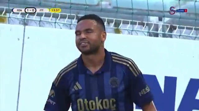 ne iyi organizasyondu şu ya... en zor işleri yapıp, en kolayı yapamadık ofsayta takıldık.. bu arada atak, stoperimizin, rakip 10 numaraya RAKİP SAHADA yaptığı baskıyla başlıyor. geçen sezon HİÇ GÖRMEDİĞİMİZ şeyler bunlar Fenerbahçe'de..