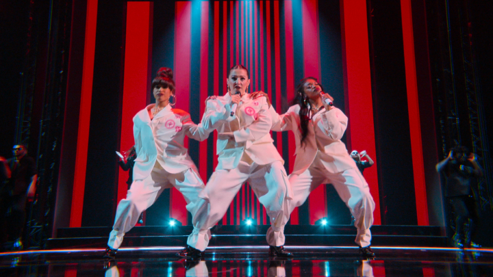 3Quency performs Bad Guy by Billie Eilish at the Building the Band finale.