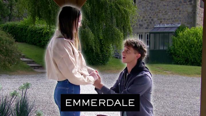 We're here for it! ❤️ 😍 #Emmerdale