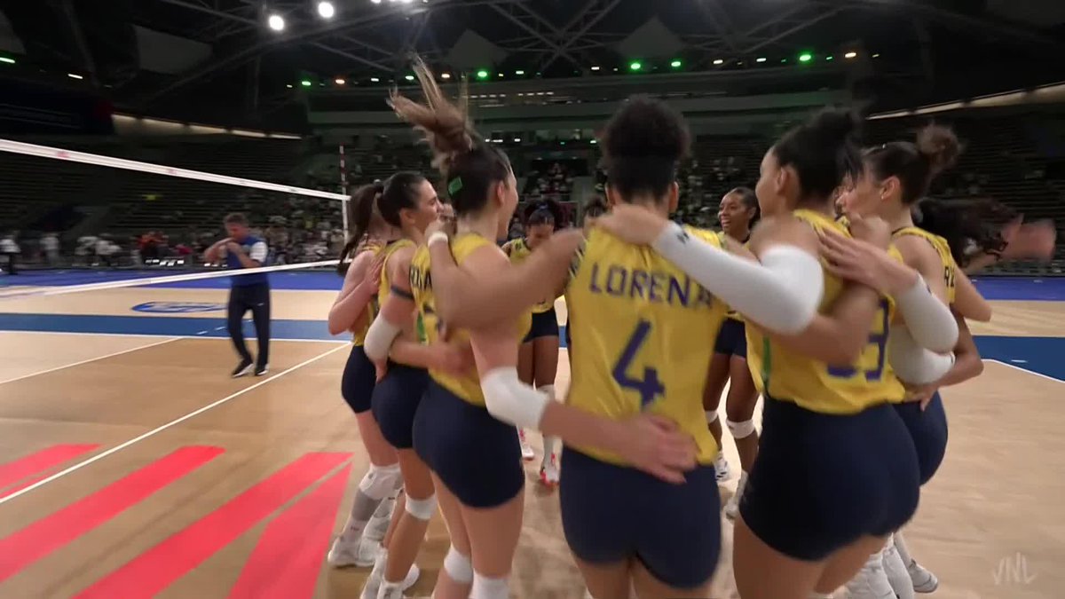 #VNLFinals: BRAZIL SWEEPS! 🇧🇷🔥 A dominant 3-0 win over Germany sends "A Seleção" to the semifinals in style! 💚💛 🎥 Highlights coming soon — stay tuned! 🏐 #VNL2025 #BePartOfTheGame #Volleyball #Volei
