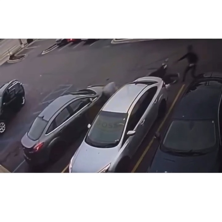 19-year-old Lakylia Taylor shot 4 males who were in the process of beating her brother and at least one of the 4 men was using a gun to beat him. She killed two of them and she was arrested. Seems justified to me but I suppose it's going to depend on state & local laws.... #CityLife #detroit #michigan #crime #decay #FAFO #democrats #FailedState