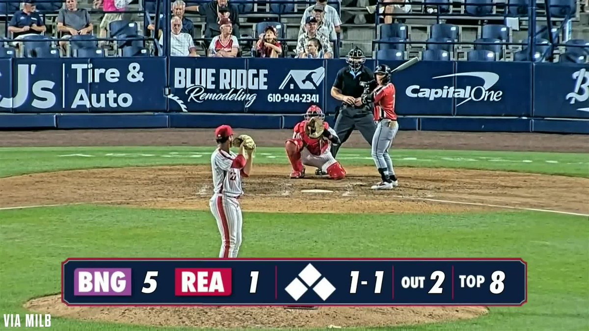 Jett Williams blasts his 9th homer of the season!