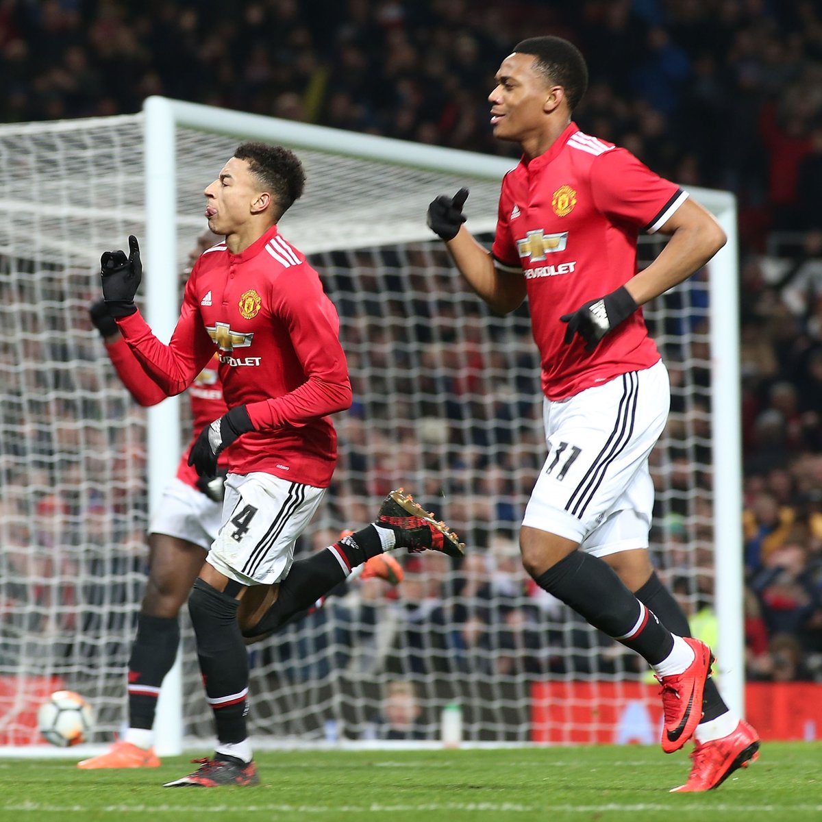 What an underrated ROCKET from Jesse Lingard 🚀💥🔥