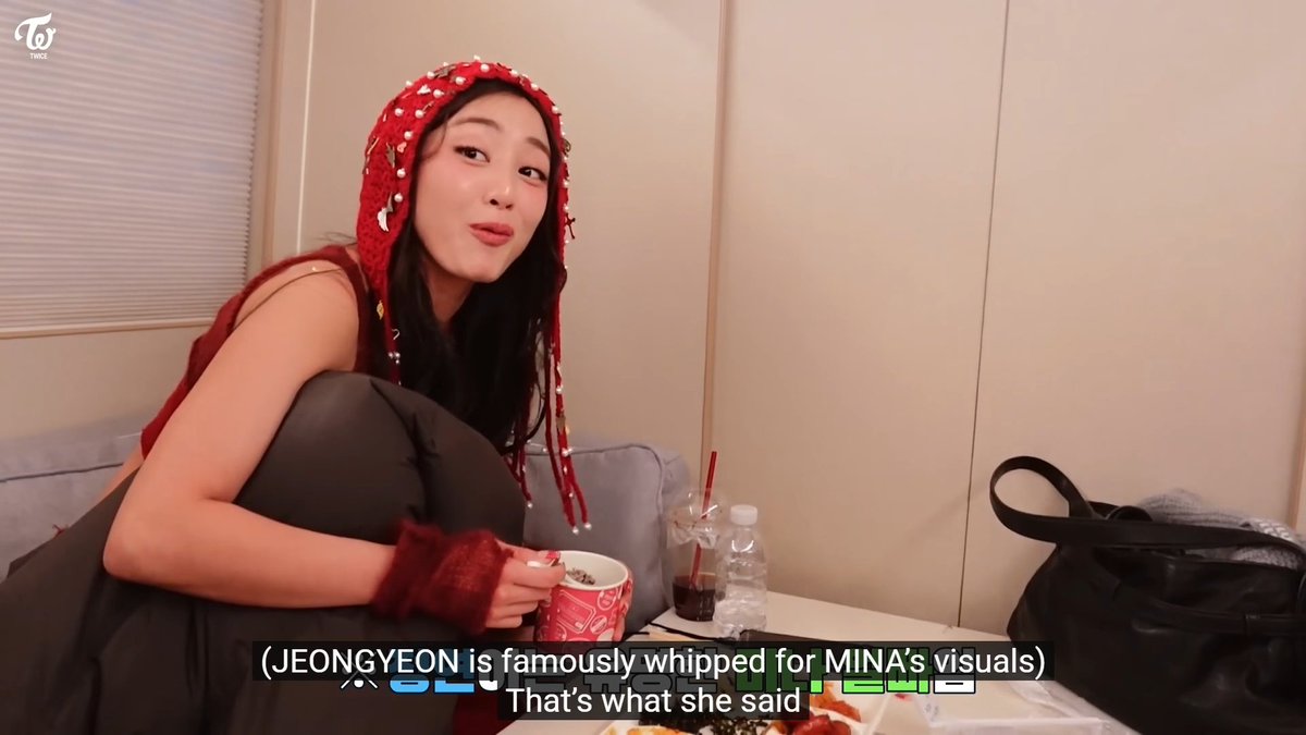 Jeongyeon being in love with Mina's face again and everyone saying Mina looks even prettier barefaced than with makeup 😭