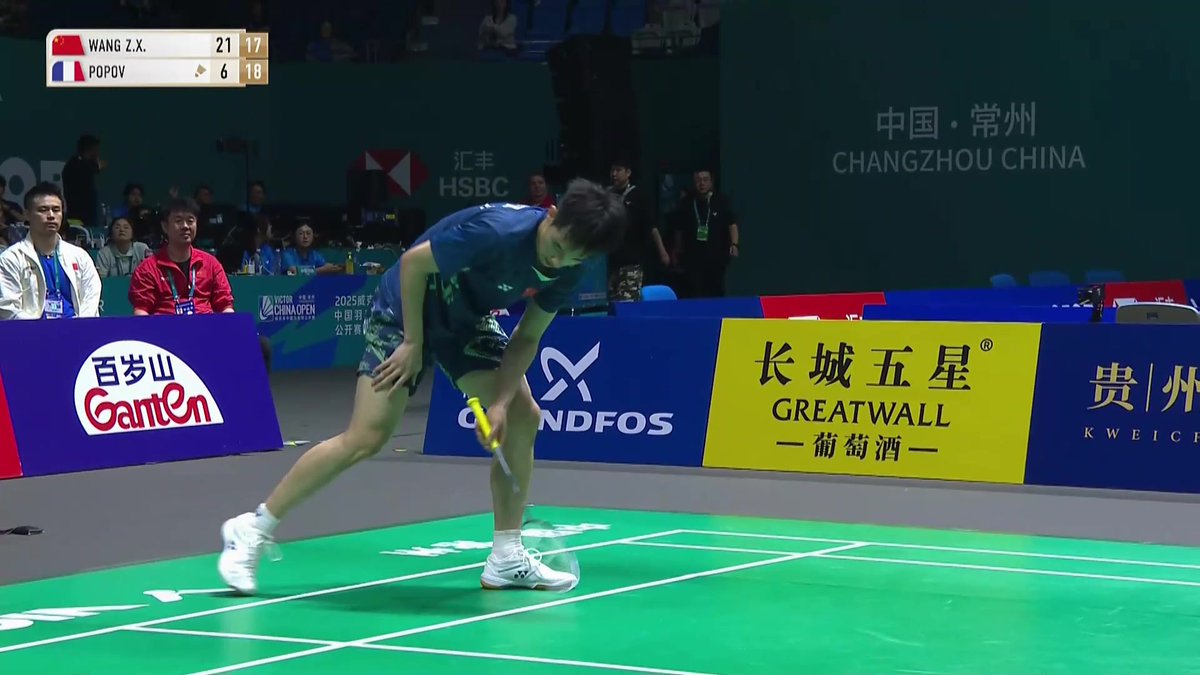 Quel point incroyable remporté par Christo Popov face au Chinois Wang Zheng Xin ! Suivez l'Open de Chine en direct sur L'Équipe live : #lequipeBADMINTON