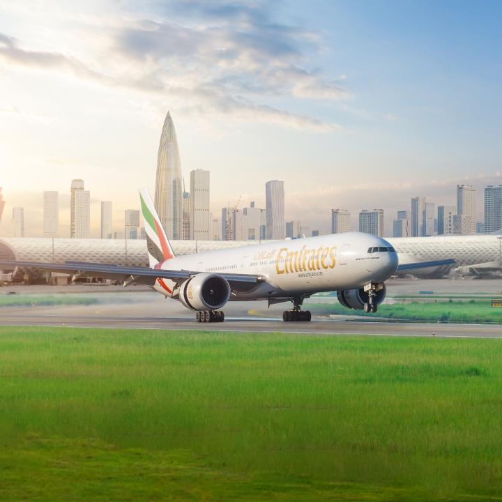We're landing in Shenzhen, one of our latest destinations, and we've got the best seats in the house. 🛬 🇨🇳