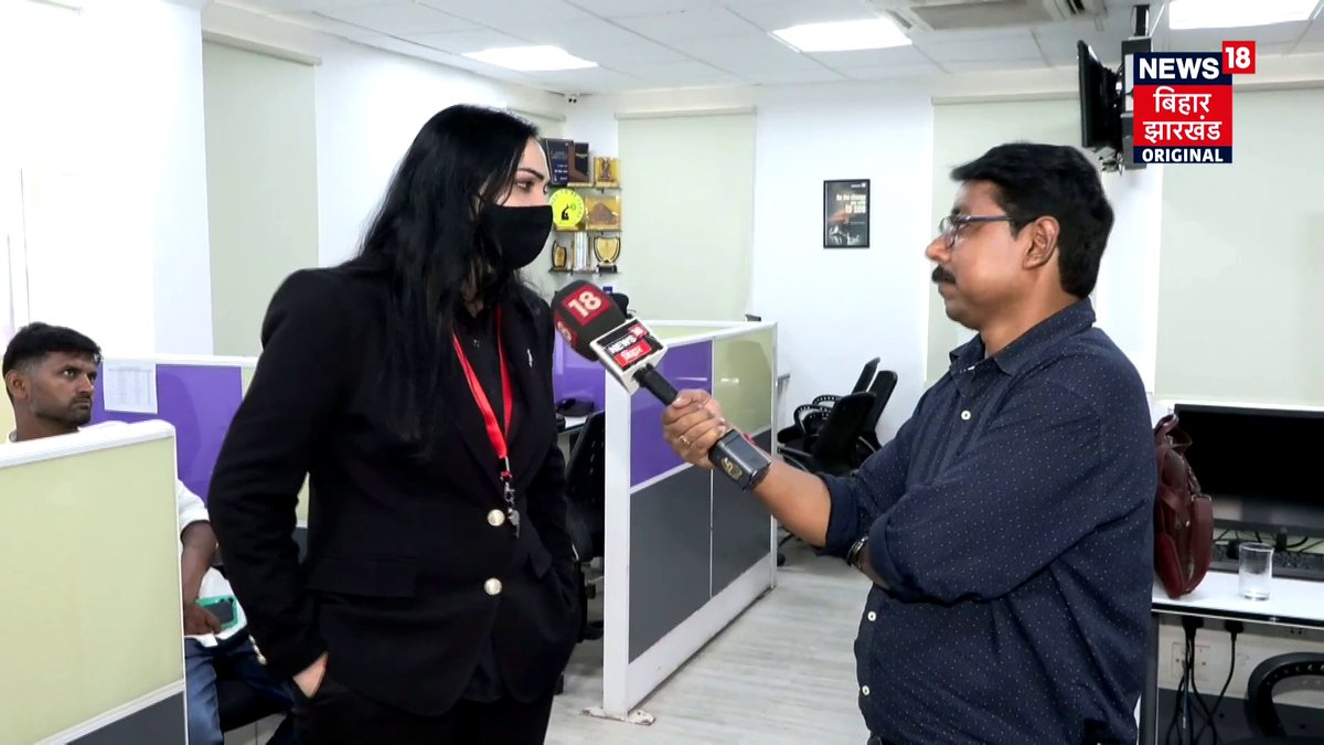 'द प्लुरल पार्टी' प्रमुख पुष्पम प्रिया चौधरी ने ऐलान किया कि उनकी पार्टी बिहार की सभी 243 सीटों पर चुनाव लड़ेगी