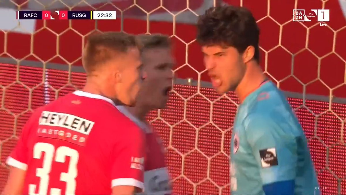 ❌ | Senne Lammens stopt de penalty van Promise David! 😱🧤 #ANTUSG Bekijk de JPL exclusief op DAZN! 📲