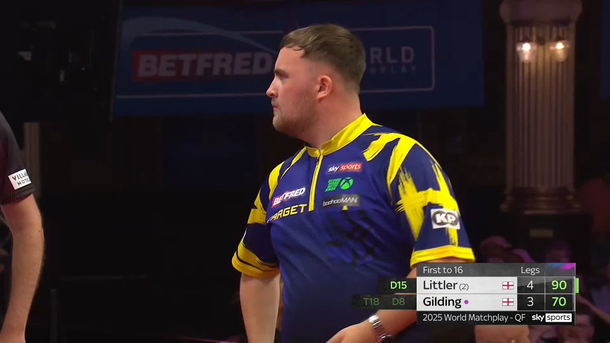 LITTLER BREAKS! Following a run of seven straight holds, Luke Littler secures the first break of throw in this contest! The World Champ fires in a timely 11-darter to lead Gilding 5-3! 📺 #MatchplayDarts | QF