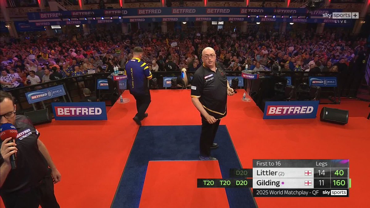 "Ohhhh PLEASEEE" 🤩 Absolute class from Andrew Gilding and Luke Littler approves 👌