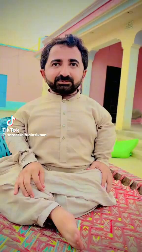 حق سر چڑھ کر بولے 🔥🔥 میں نے جنرل عاصم منیر کے خلاف ویڈیو بنائی اور مجھے جان سے مارنے کی دھمکیاں دی جا رہی ہیں میں مر جاؤں گا میں اپنی ویڈیو ڈیلیٹ نہیں کروں گا میں حق بولوں گا ووٹ قیدی نمبر 804 کو پڑھا ہے