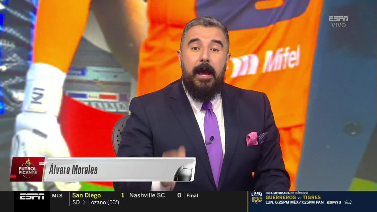 "Estos no son Pumas son cochinos, sus jugadores pegan y se hacen expulsar. Juegan como cobardes y ganaron al todo poderoso Querétaro" 🔥 La editorial de Álvaro Morales 🥵