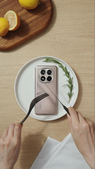 Not your average kitchen hack. Cooking up something fresh with Redmi Note 14 Pro 5G.