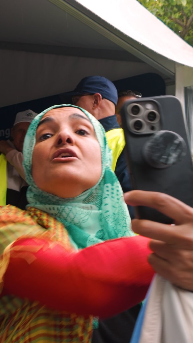 Ena dagen är Tara Saleh i Göteborg, nästa i Malmö – sen Egypten och plötsligt i Almedalen. Alltid redo att sabotera demokratiska samtal i Palestinas namn. Frågan är: är det socialbidrag eller hennes gängkriminella bröder som finansierar cirkusen?